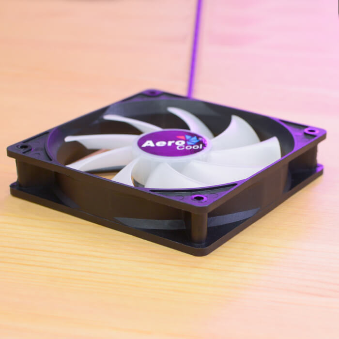 Aerocool Frost 12 Black 120mm with Molex + 3-Pin connector-RGB LED-Fan speed of 1000 RPM-Curved fan blades for maximum cooling performance